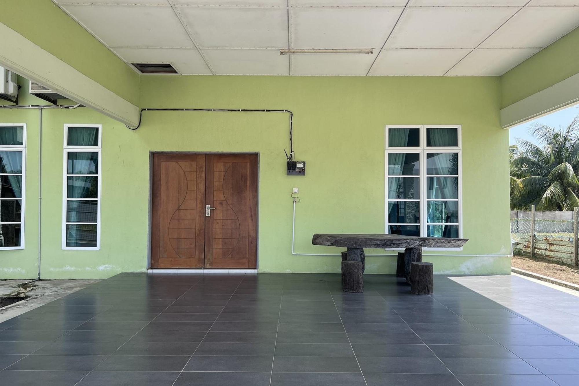 โอโย 90135 เซาจาน่า วิลล่า เชอร็อค ปาโลห์ Kampung Ceruk Paluh ภายนอก รูปภาพ